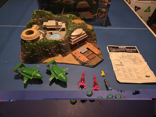 Matchbox thunderbirds tracy - thunderbirds,