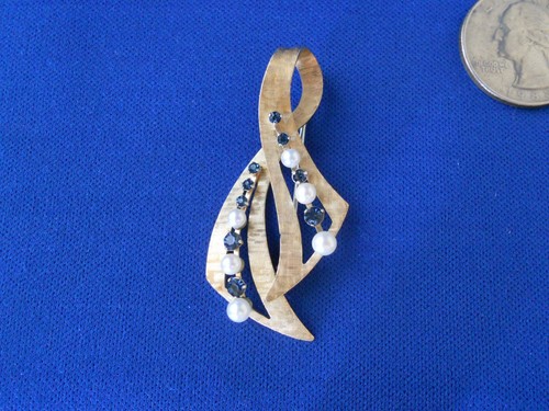 Vtg krementz pin - pin, blue