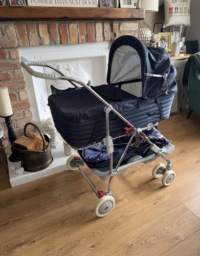Silver cross wayfarer pram - silver,