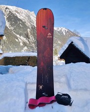 Jones Solution Split 165cm Wide 2018 Model Snowboard With Jones Skins