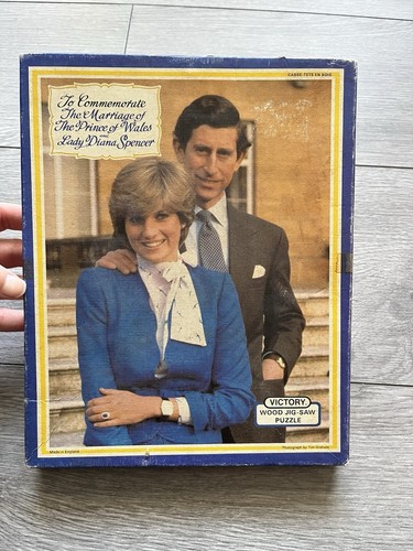 Vintage victory wood jigsaw - victory,
