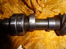 CLASSIC / VINTAGE MINI 998 COOPER USED CAM SHAFT I THINK   ANY HELP WELCOME.
