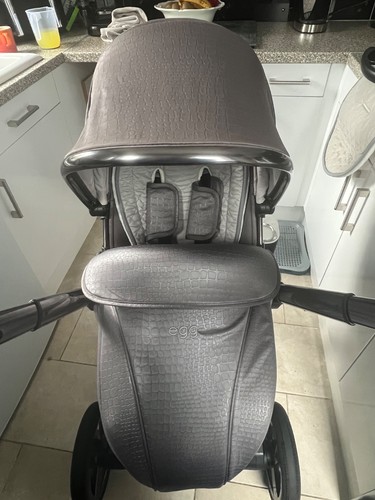 Egg stroller with - 2,
