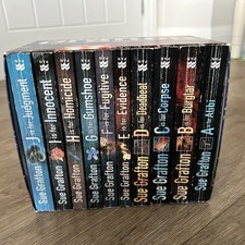 Sue Grafton bookset - 10
