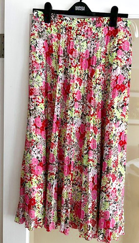 Marks spencer floral pleated - &,
