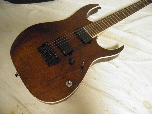 Electric guitar ibanez iron - electric,