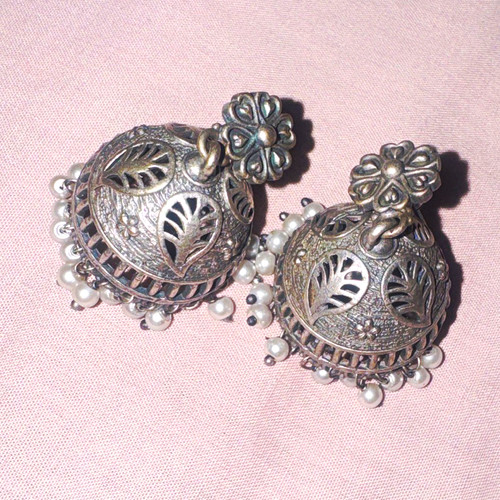 Silver tone jhumka - silver, dome
