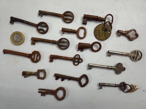 Lot vintage hollow - of,