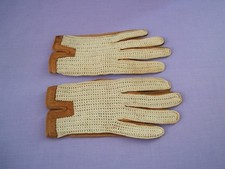Vintage 1960s Ladies Driving Gloves Tan Leather with Beige Cotton Crochet Mesh
