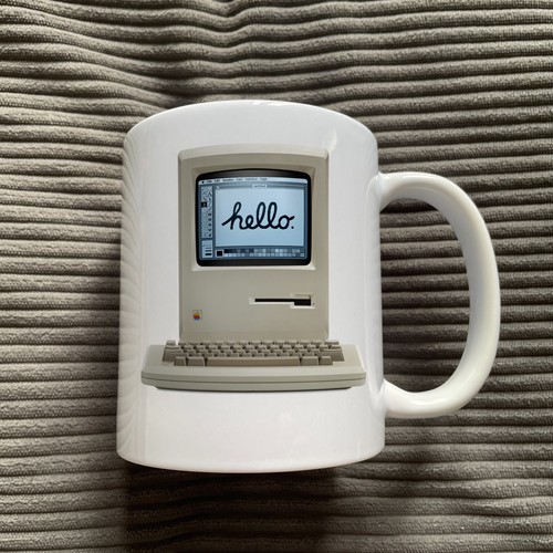 Retro apple macintosh computer - apple,