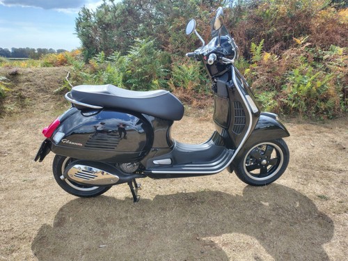 Piaggio vespa gts - piaggio,