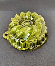 Vintage Ceramic Jelly Mould Green Round Victorian Style