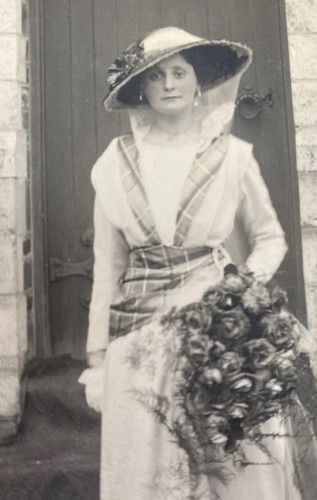 Scottish bride wedding - wedding, bonnet