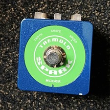 MOOER SPARK TREMOLO Guitar