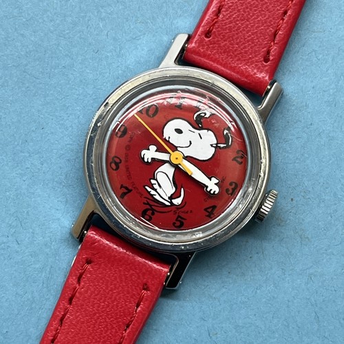 Vintage 1978 timex snoopy - vintage,
