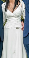 Vintage Style Wedding Dress With Matching Bolero Jacket & Diamanté Detail Size 8