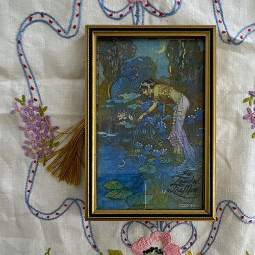 Pretty vintage bevel - vintage, wood