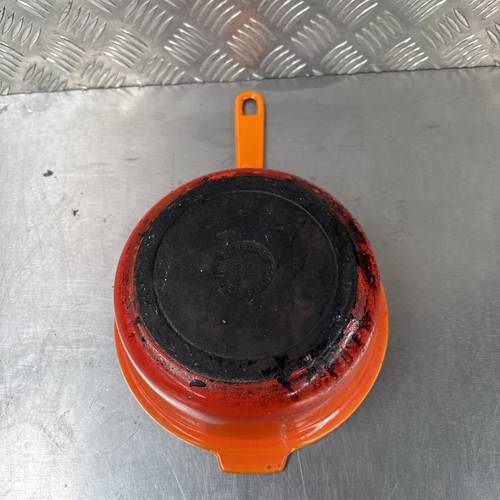 Creuset enamel cast iron - cast,