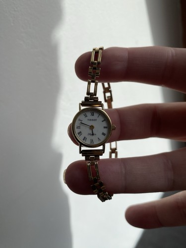Fine tissot saphir quartz 9ct - fine,