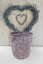 A Lovely Rustic style Ceramic indoor Plant Pot with Embossed design 5.5" high