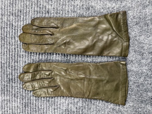 Vintage olive green leather - vintage,