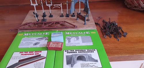 Hornby triang signals - triang, plus