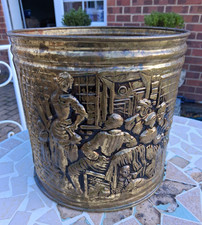 ROUND Vintage Brass Planter EMBOSSED PEERAGE
