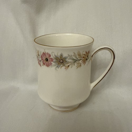 Vintage royal albert - royal, paragon