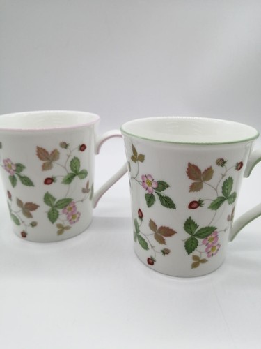 Wedgwood wild strawberry pair - wild,