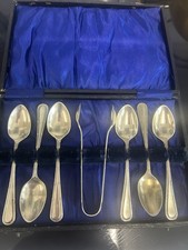 Vintage EPNS Tea Spoons Set 6 Pieces with Sugar Cube Tongs In Orginiol Case 