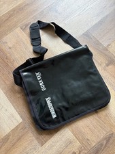 GORE-TEX WINDSTOPPER MESSENGER