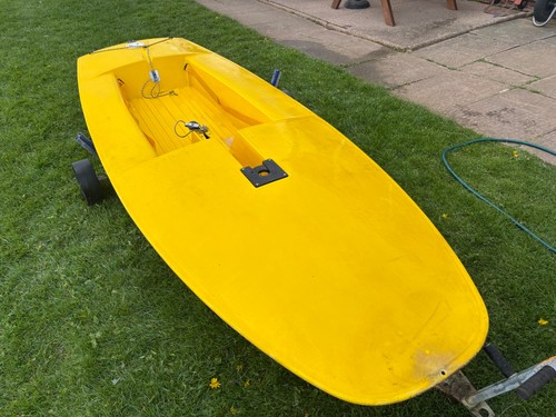 Topper sailing dinghy with