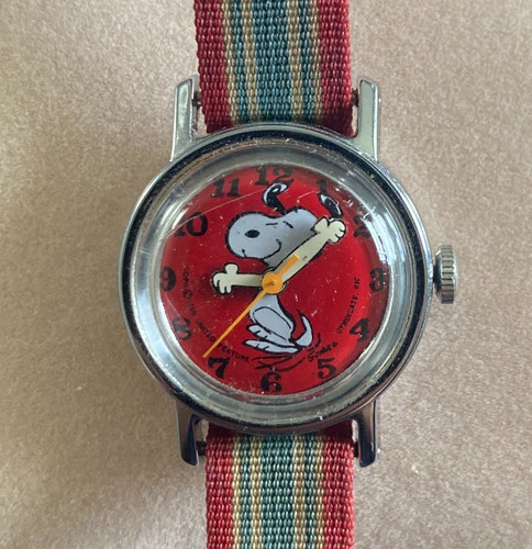 Vintage snoopy red mechanical - vintage,