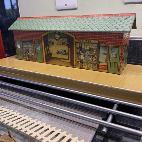 Gauge hornby railway station - o,