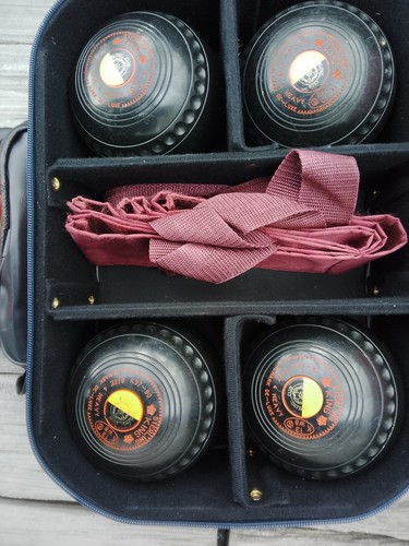Crown green bowls - , ladies