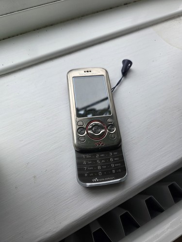 Sony ericsson walkman w395 - sony,