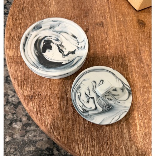 Diptyque candle landscape lid - landscape,