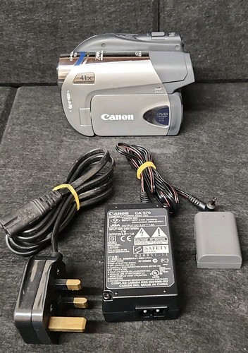 Canon dc311 camcorder silver - camcorder,
