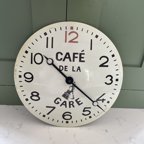 Roger lascelles cafe la - lascelles,