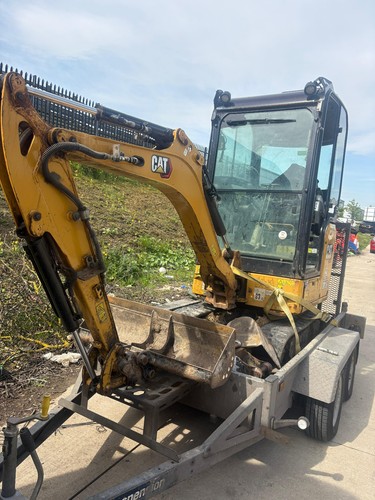 Cat 301 mini excavators - mini,