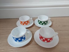 Vintage 1970s set of cups and