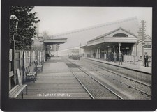 Isleworth Railway Station, Middlesex, RP Modern Postcard :Buy 2 Get 1 FREE