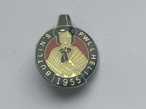 Vintage and modern butlins - vintage,