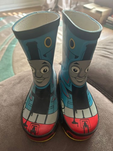 Thomas the tank engine - thomas,
