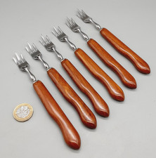 6 Vintage Mid Century Oyster/Seafood/Buffet/Pickle Forks with Wooden Handles 16c