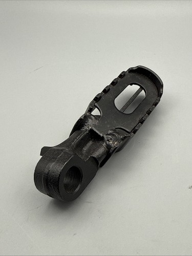 Yamaha left footrest xt500 - left,