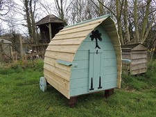 The chicken pod hen - pod, on