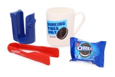 Oreo Dunk Mug Set Cookies