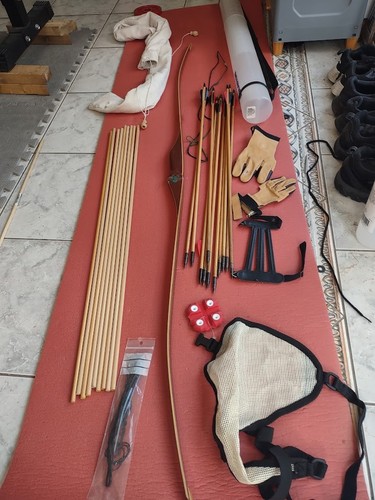 Traditional flat bow