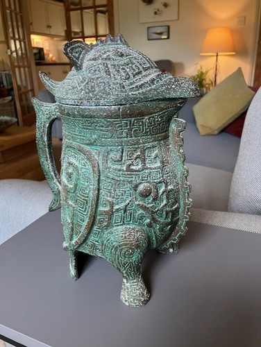 Water pitcher shiang dynasty - water,